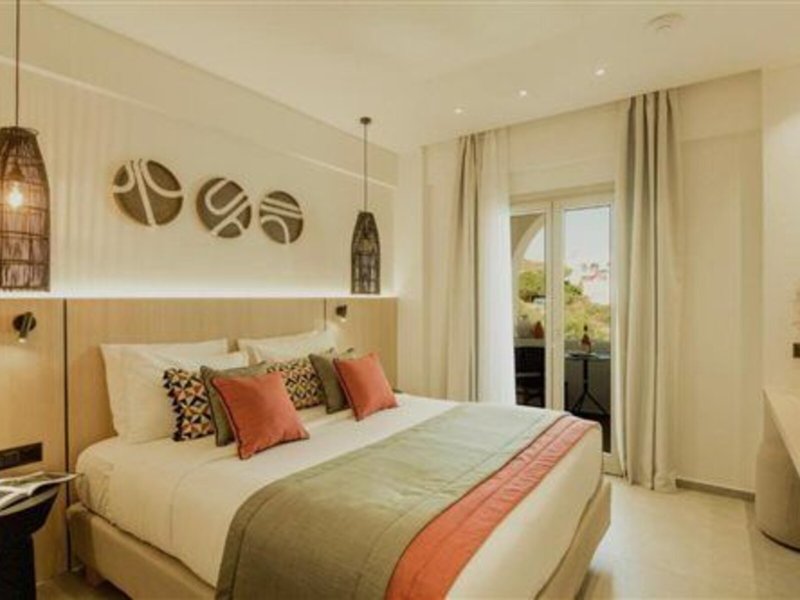 Opal Paros 10