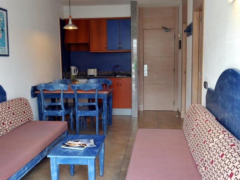 Cala Nova 32