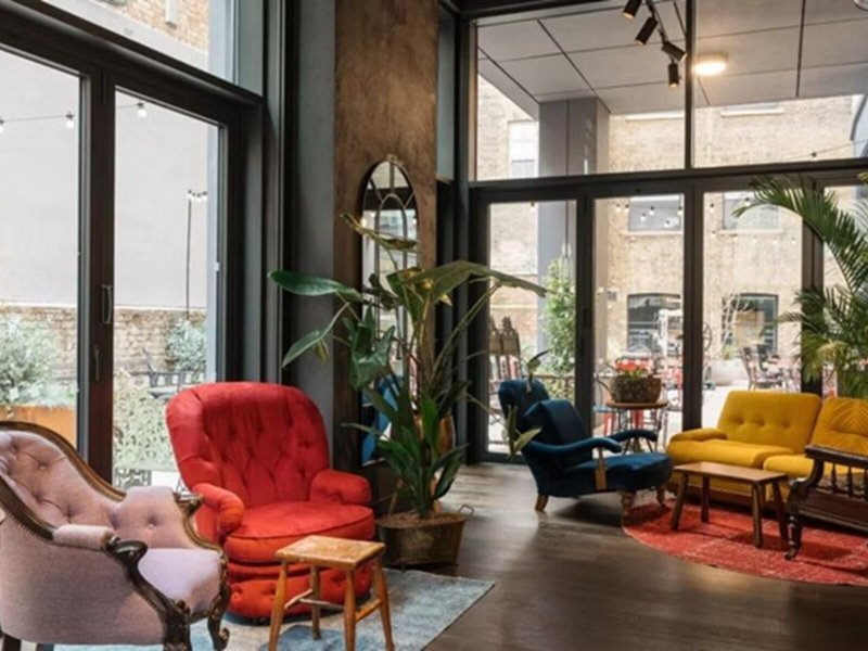 Ruby Stella Hotel & Bar 4