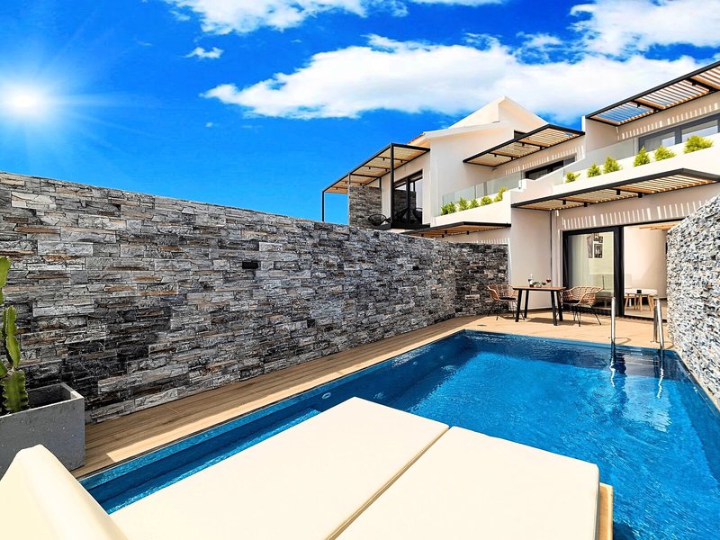 Aelia Suites 9