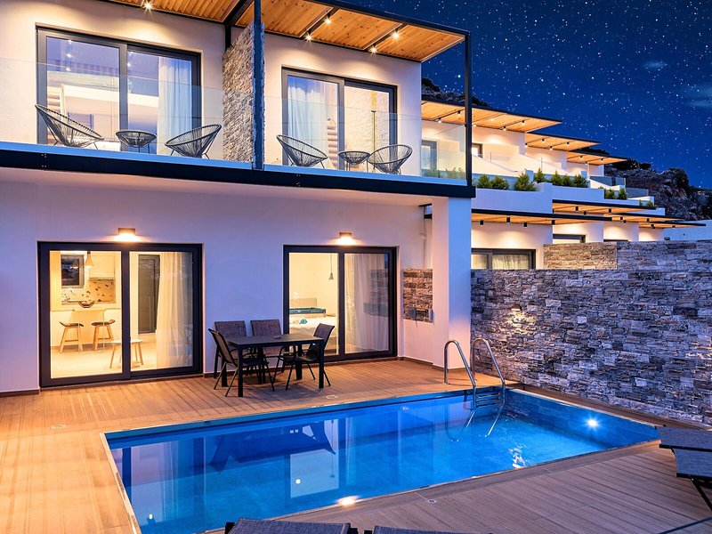 Aelia Suites 15