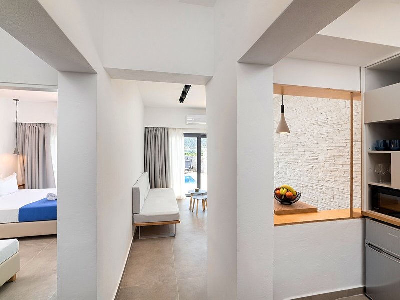 Aelia Suites 25