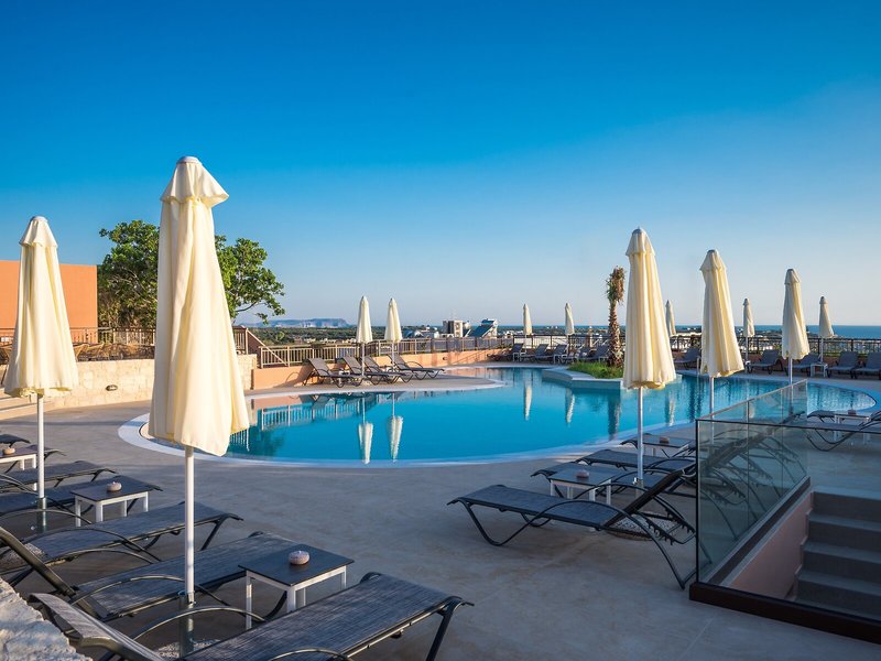 Hotel Pyriá 6