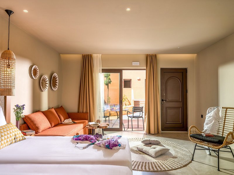 Hotel Pyriá 45