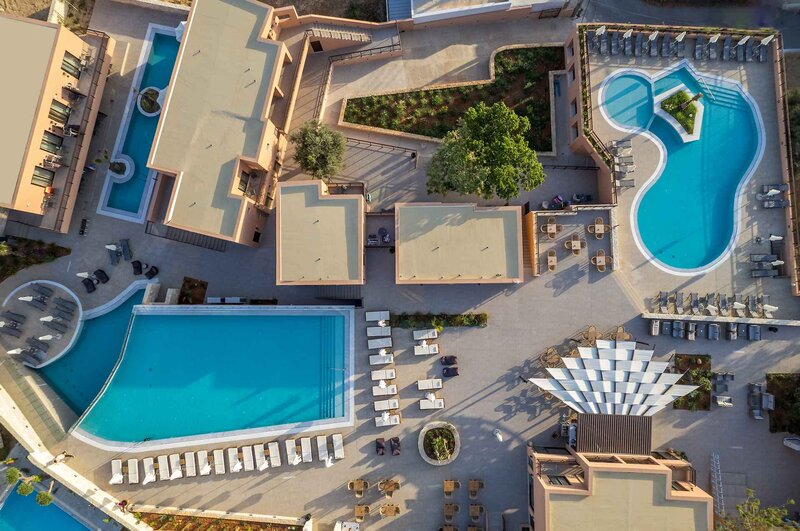 Hotel Pyriá 5