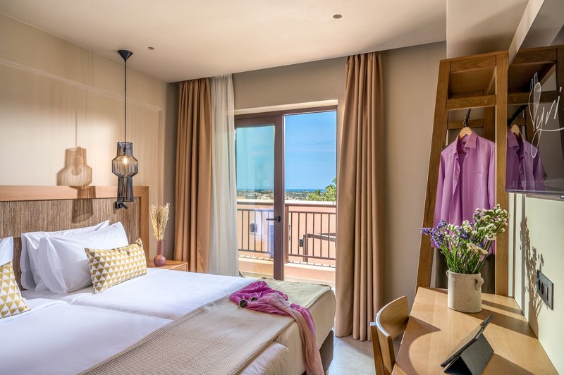 Hotel Pyriá 3