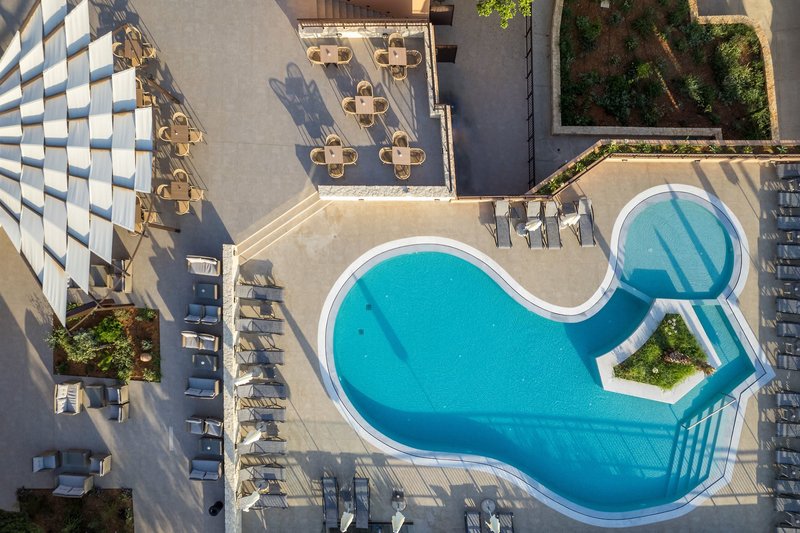 Hotel Pyriá 19
