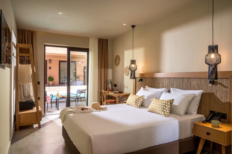 Hotel Pyriá 31