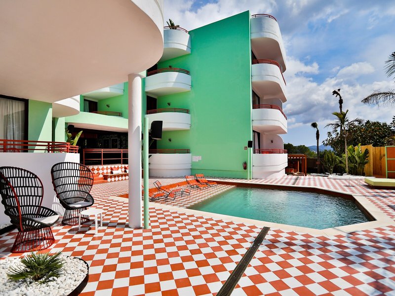 Cubanito Ibiza Suites  11