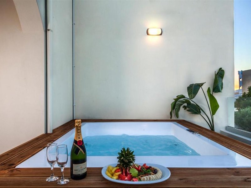Vaya Suites 6