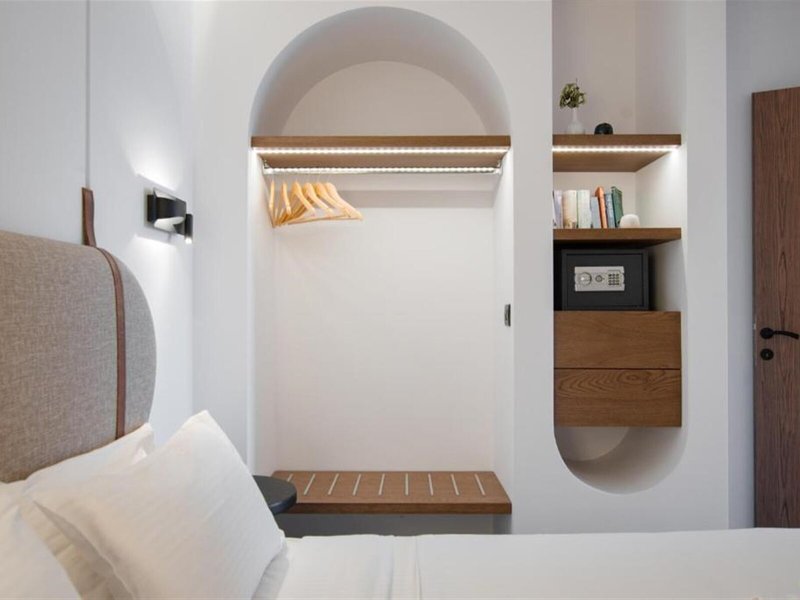 Vaya Suites 12