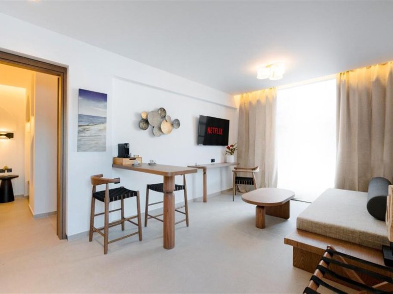 Vaya Suites 15