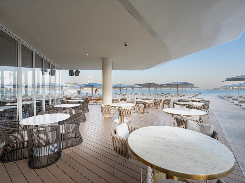 FIVE Luxe 15