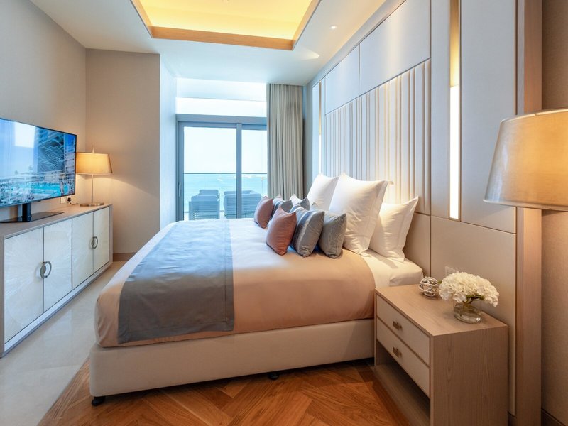 FIVE Luxe 43