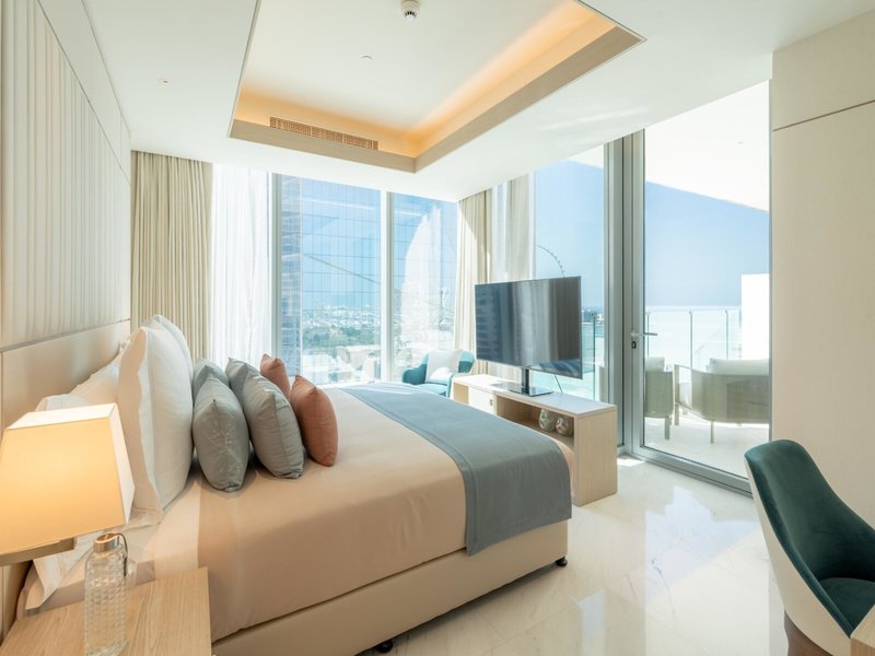 FIVE Luxe 47