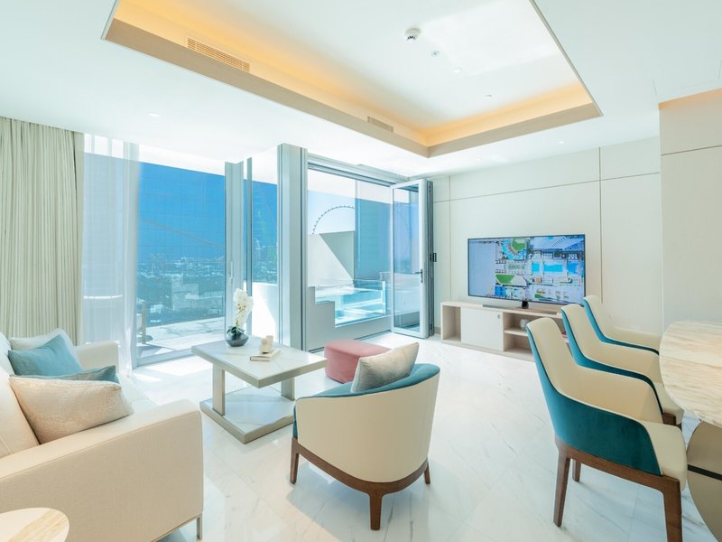 FIVE Luxe 49