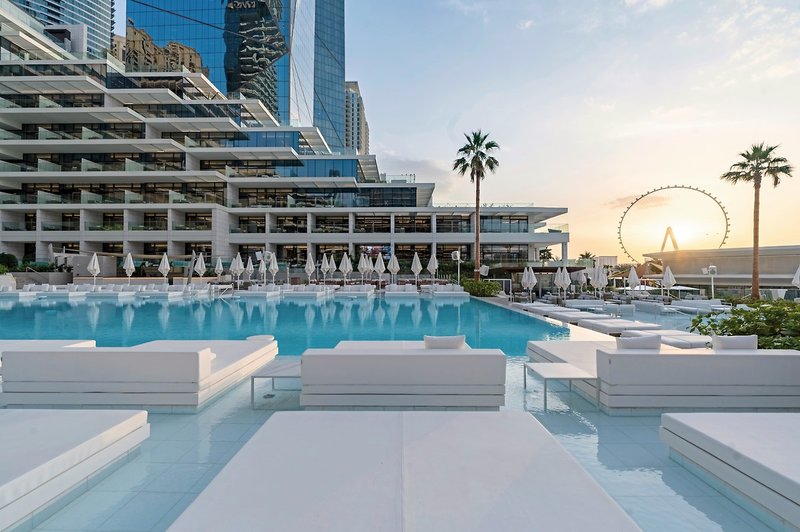 FIVE Luxe 2