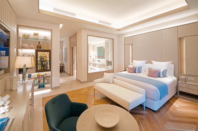 FIVE Luxe 7