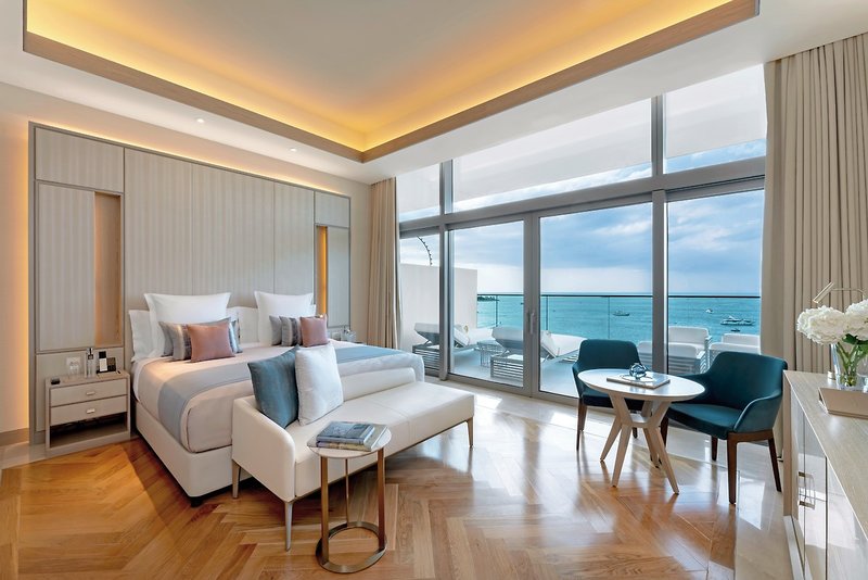 FIVE Luxe 9