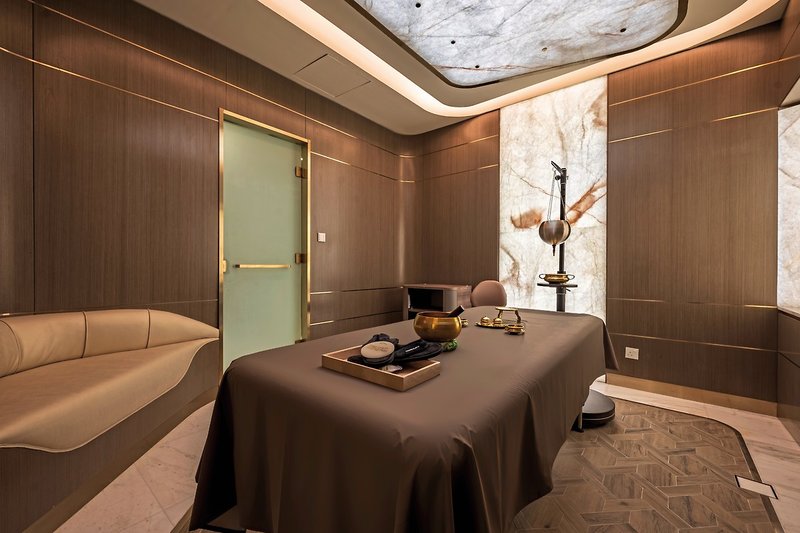 FIVE Luxe 23