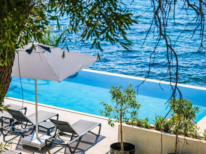 Isolina Bodrum 16