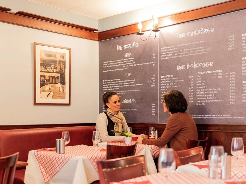 Hôtel ibis Lourdes Centre Gare 10