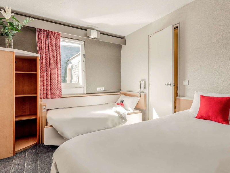 Hôtel ibis Lourdes Centre Gare 18