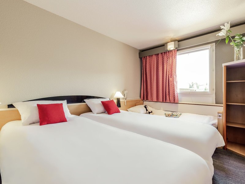 Hôtel ibis Lourdes Centre Gare 21