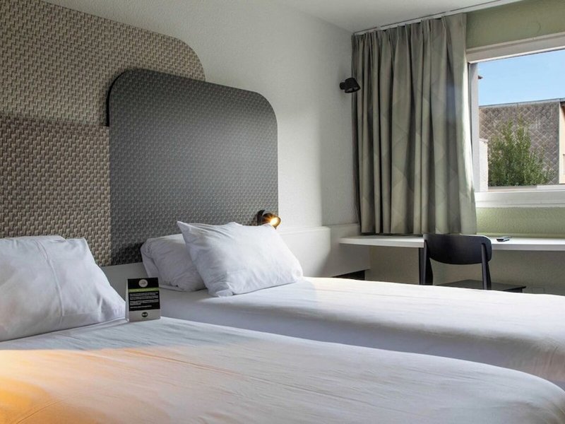 Hôtel ibis Lourdes Centre Gare 24