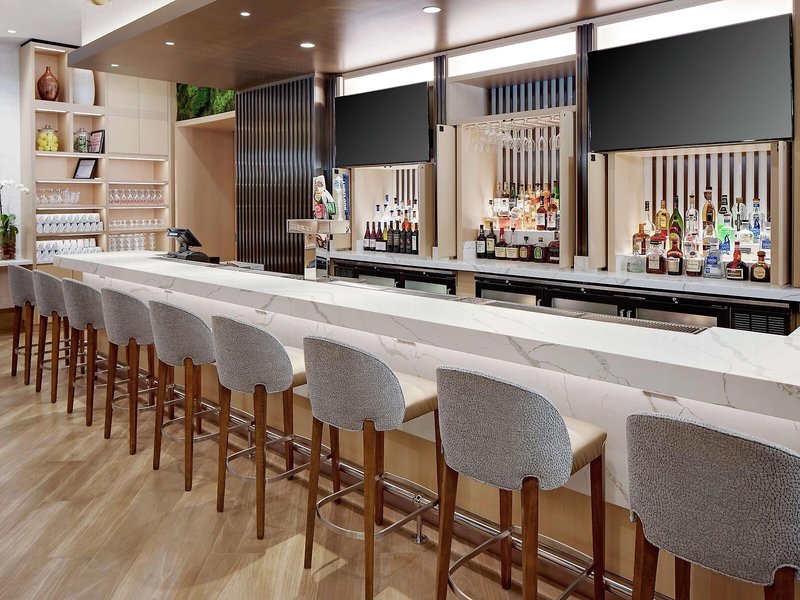 Doubletree Chicago Magnificent Mile 19