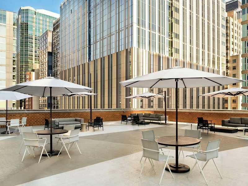 Doubletree Chicago Magnificent Mile 21