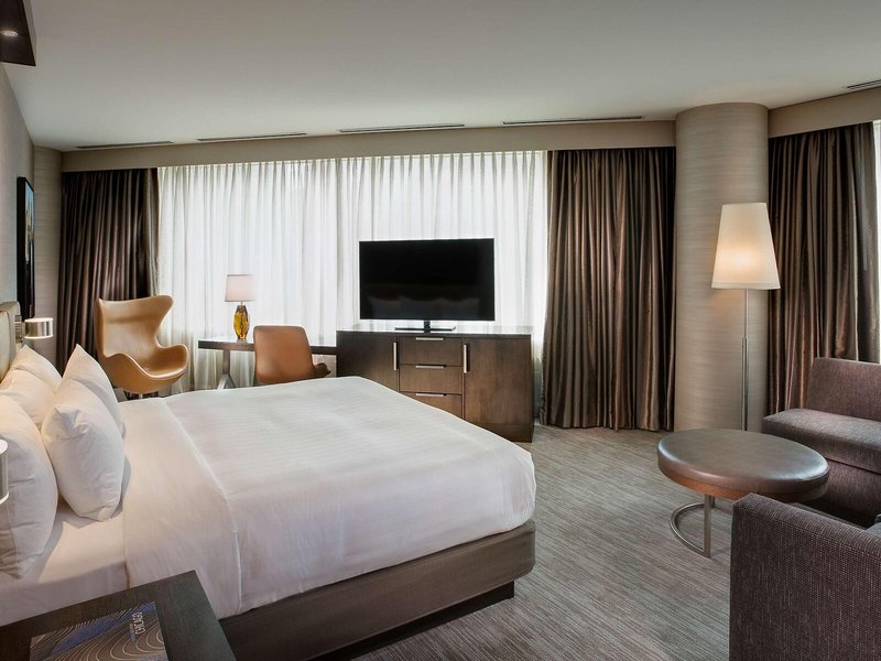 Doubletree Chicago Magnificent Mile 32