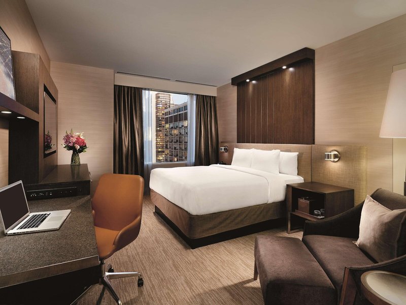 Doubletree Chicago Magnificent Mile 33