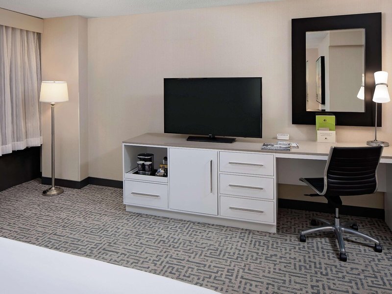 Doubletree Chicago Magnificent Mile 39