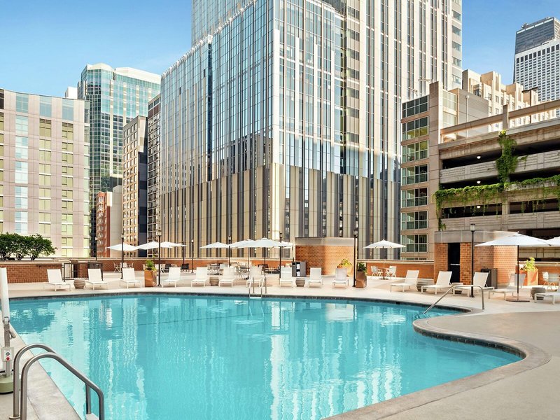 DoubleTree by Hilton Hotel Chicago - Magnificent Mile