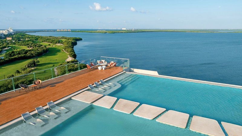 Hyatt Vivid Grand Island 1