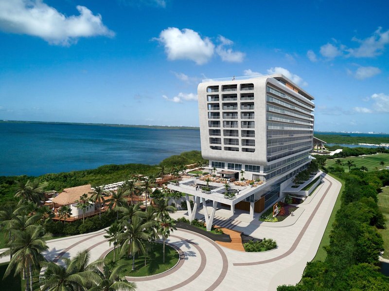 Hyatt Vivid Grand Island 5