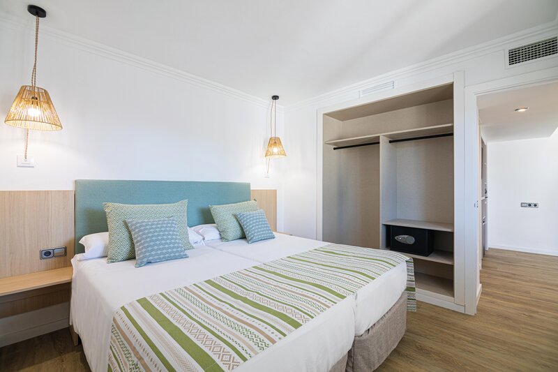 MarSenses Ferrera Blanca Hotel Family 55
