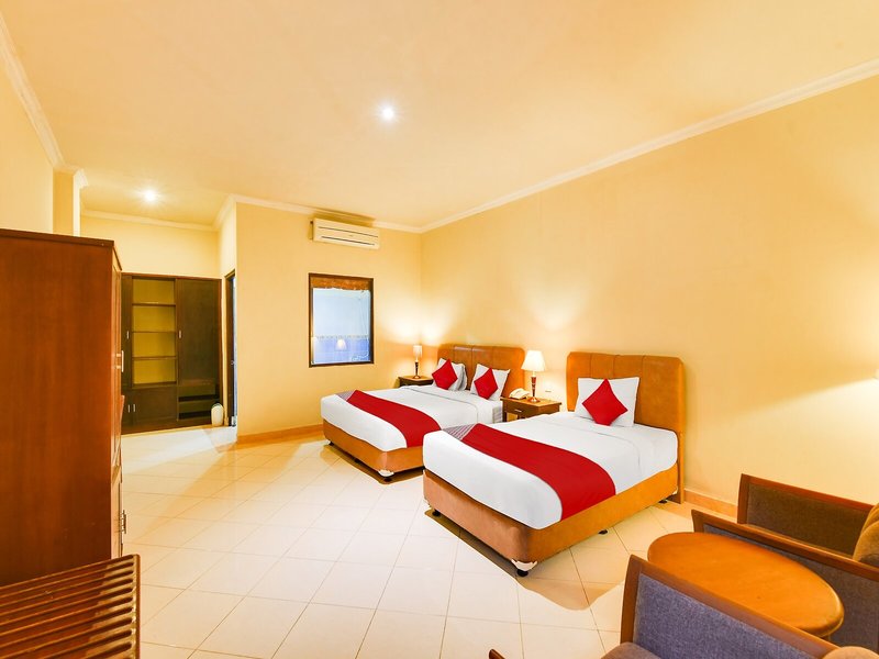 SUPER OYO Townhouse Oak Maxi Hotel Legian 19