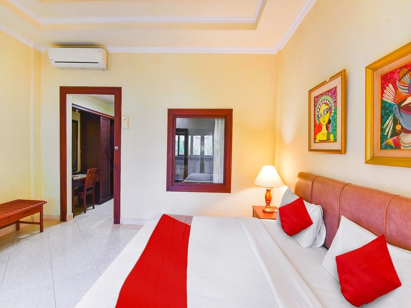SUPER OYO Townhouse Oak Maxi Hotel Legian 20