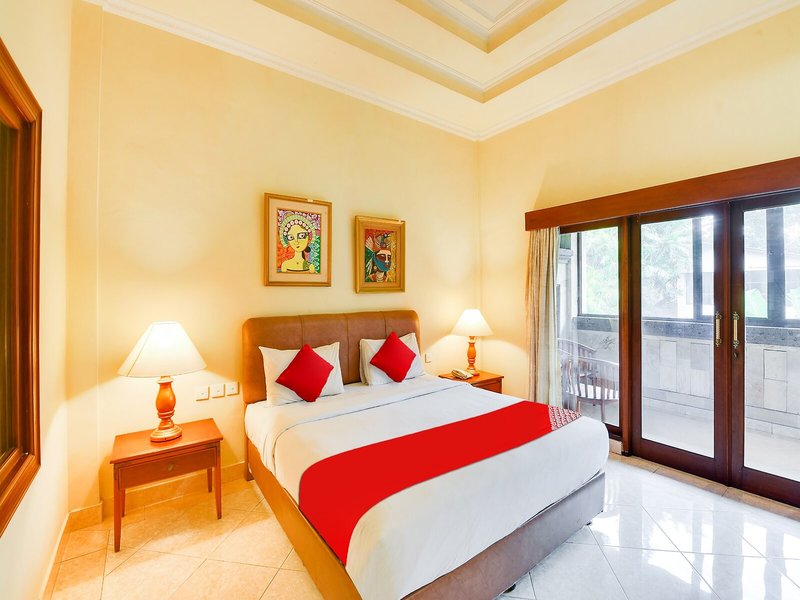 SUPER OYO Townhouse Oak Maxi Hotel Legian 22