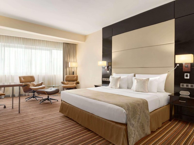 Ramada by Wyndham Colombo 30