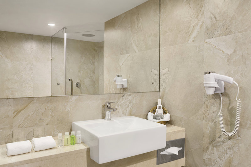 Ramada by Wyndham Colombo 13