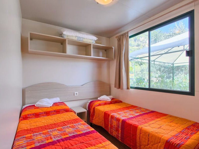 Oliva Camping 8