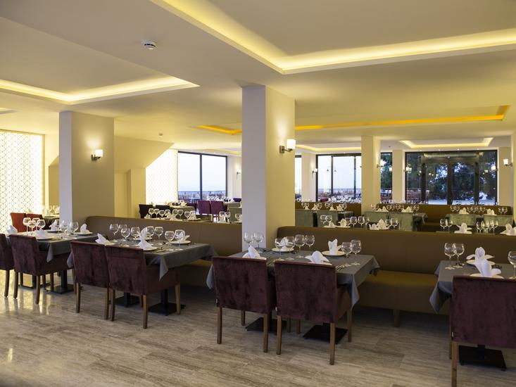 Neopol Hotel Deluxe  2