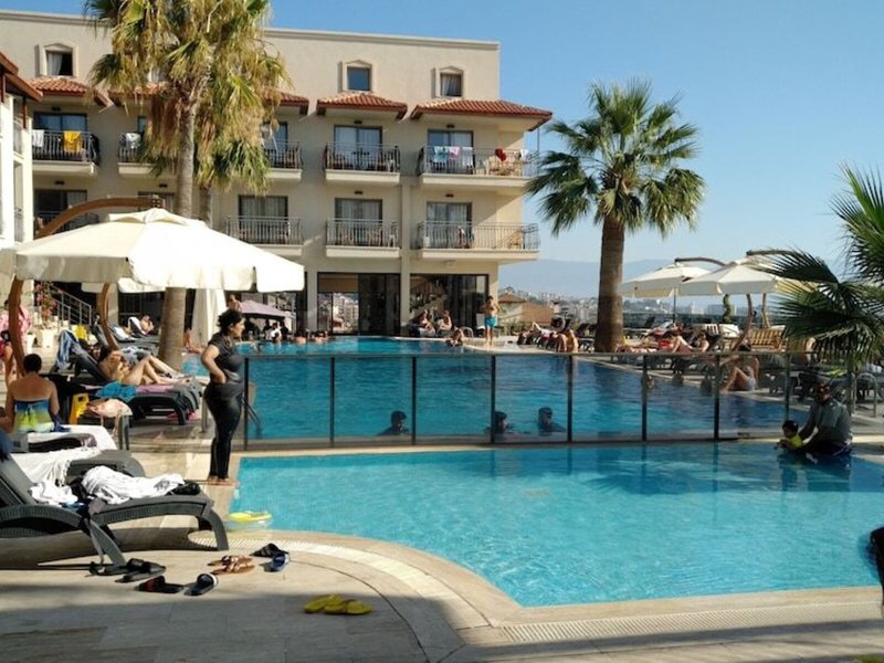 Neopol Hotel Deluxe 21 - Outdoor Pool
