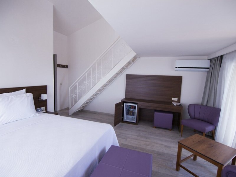Neopol Hotel Deluxe 41 - Room Example
