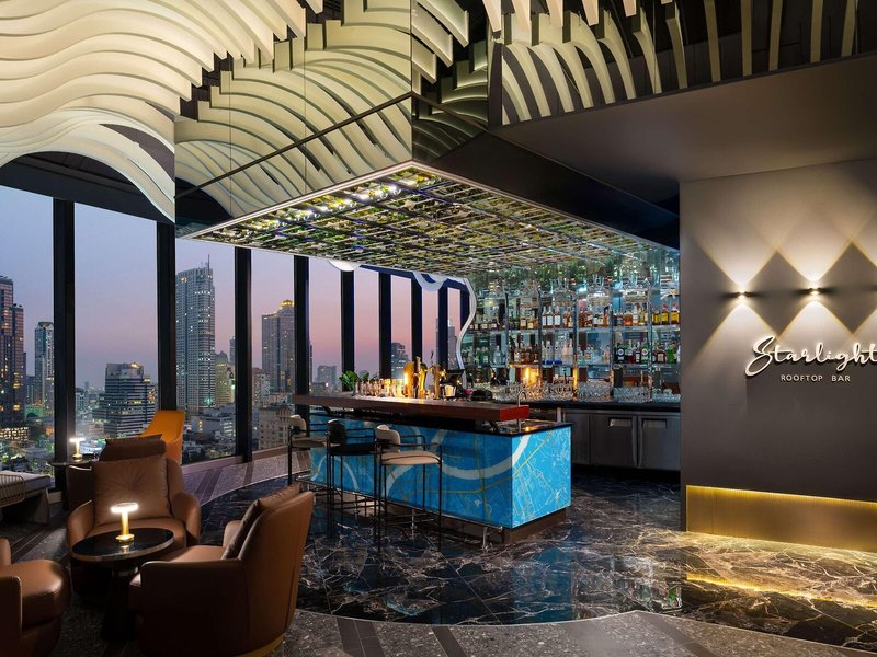 Mercure Bangkok Surawong 13
