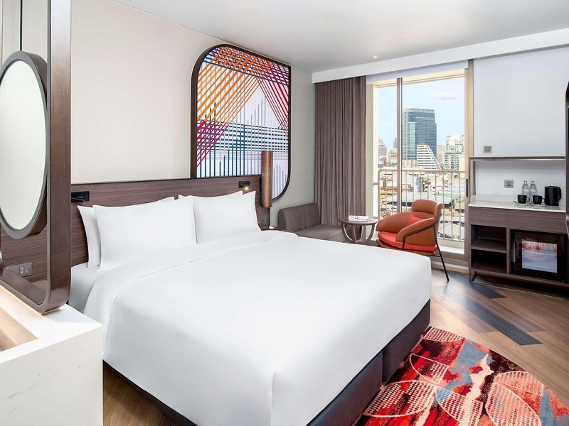 Mercure Bangkok Surawong 32