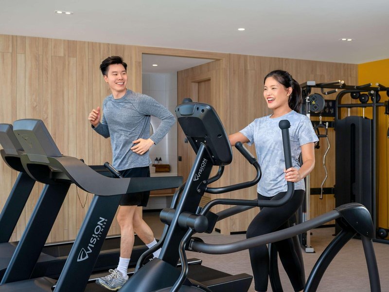 Mercure Bangkok Surawong 26